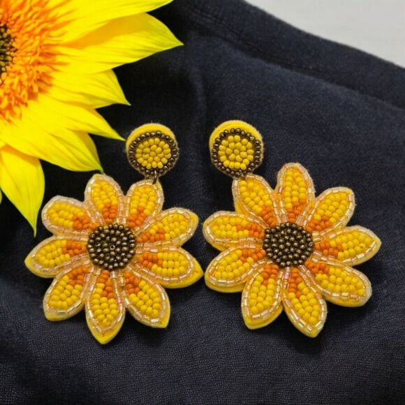 Sunflower Large Beaded Earrings Yellow Seed Bead Floral Dangle Jewelry Pierced - Picture 1 of 6